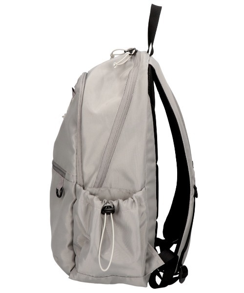 CONVERSE(コンバース)の「【CONVERSE/コンバース】TOWN CRUISE BACKPACK / 都会的バックパック(バックパック/リュック・レディース・ベージュ/グレー/ブラック・FREE)」の12枚目の写真