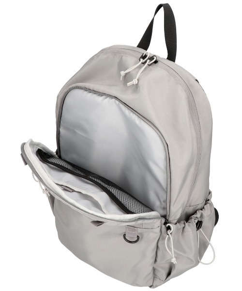CONVERSE(コンバース)の「【CONVERSE/コンバース】TOWN CRUISE BACKPACK / 都会的バックパック(バックパック/リュック・レディース・ベージュ/グレー/ブラック・FREE)」の5枚目の写真