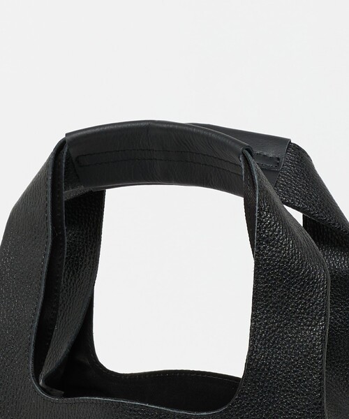 BEAUTY&YOUTH UNITED ARROWS(ビューティーアンドユースユナイテッドアローズ)の「スタンダード レザー ショップ バッグ ミニ(トートバッグ・メンズ・ブラック・FREE)」の5枚目の写真