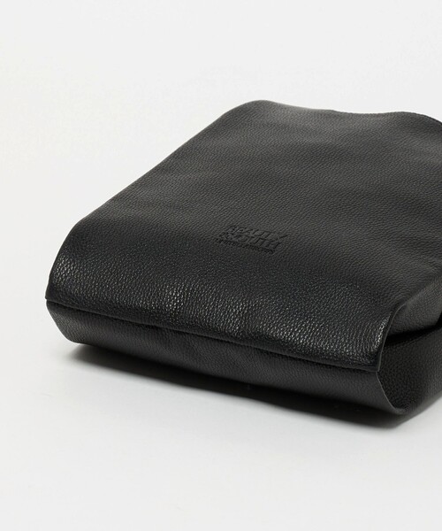 BEAUTY&YOUTH UNITED ARROWS(ビューティーアンドユースユナイテッドアローズ)の「スタンダード レザー ショップ バッグ ミニ(トートバッグ・メンズ・ブラック・FREE)」の6枚目の写真