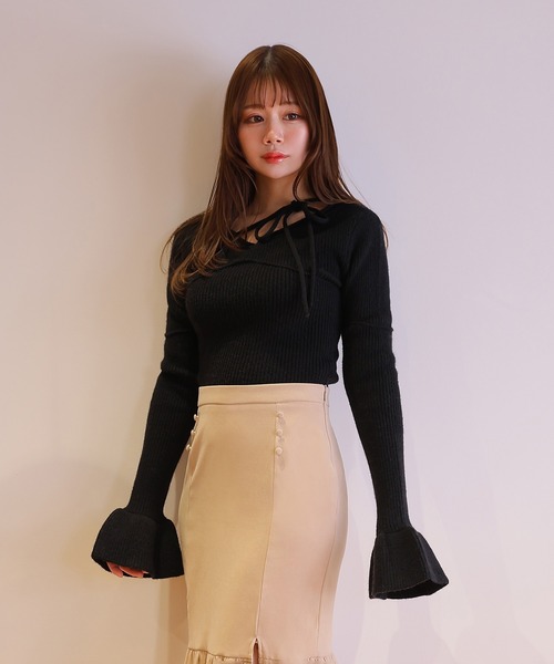 M DOLLY(エムドリー)の「*M DOLLY original* ribbon flare fata knit tops/リボンフレアファータニットトップス(ニット/セーター・レディース・ライトブルー/モカ/アイボリー/ブラック・FREE)」の3枚目の写真