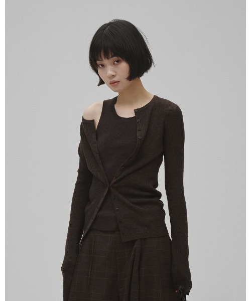 TODAYFUL(トゥデイフル)の「Roundhem Knit Tanktop(タンクトップ・レディース・ダークブラウン/キナリ/チャコールグレー・FREE)」の10枚目の写真