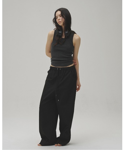 TODAYFUL(トゥデイフル)の「Roundhem Knit Tanktop(タンクトップ・レディース・ダークブラウン/キナリ/チャコールグレー・FREE)」の12枚目の写真