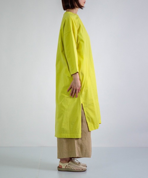 prit（プリット）の「[prit] サイロプレミアム天竺×ブロード 切替7分袖スリットワイドワンピース（ワンピース・レディース・イエロー/ホワイト・FREE）」の4枚目の写真