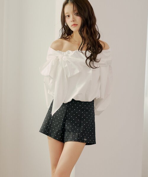 Chico(チコ)の「チャーム付きコンパクトショートパンツ(その他パンツ・レディース・ブラック/チャコールグレー/ブラック系その他2・SMALL/MEDIUM)」の1枚目の写真