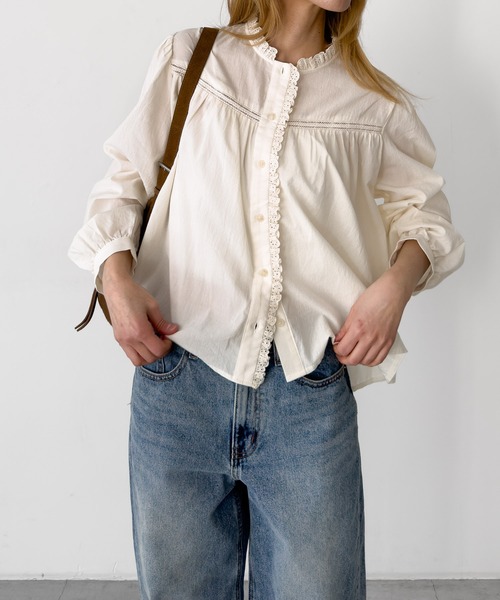 CANAL JEAN(キャナルジーン)の「El mar レーストリムブラウス(シャツ/ブラウス・レディース・アイボリー/クリーム・ONE SIZE)」の2枚目の写真