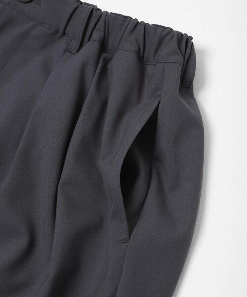 SENSE OF PLACE by URBAN RESEARCH(センスオブプレイスバイアーバンリサーチ)の「『イージーケア』カラー2タックワイドテーパードパンツ(その他パンツ・メンズ・チャコールグレー/ライトベージュ/ブラック・LARGE/MEDIUM)」の5枚目の写真