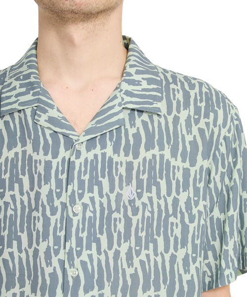 VOLCOM(ボルコム)の「VOLCOM/ボルコム メンズ 半袖シャツ V_A0412514(シャツ/ブラウス・メンズ・グレイッシュブルー/ブラック・L/M)」の5枚目の写真