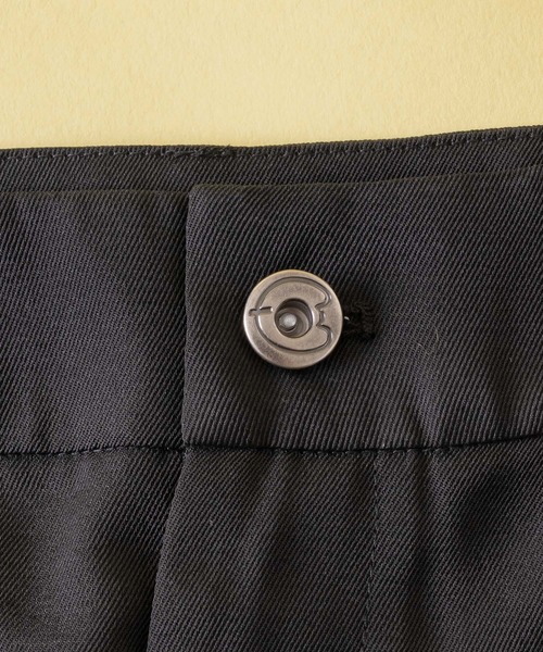 Zooodle(ズードル)の「Pleated wide slacks - タックワイドスラックス -(スラックス・メンズ・ネイビー/ブラック・MEDIUM/LARGE)」の21枚目の写真