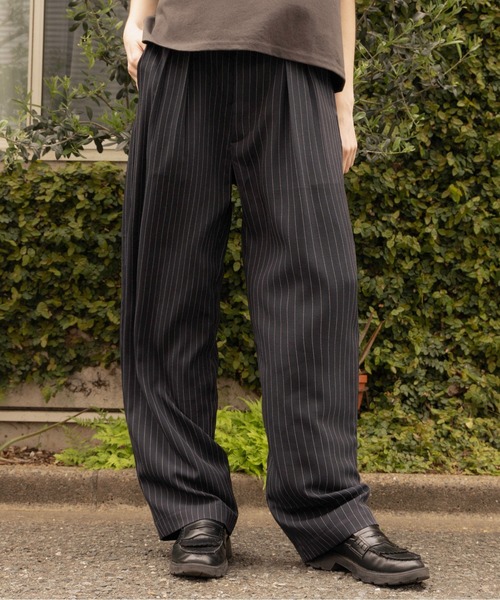 Zooodle（ズードル）の「Pleated wide slacks - タックワイドスラックス -（スラックス・メンズ・ネイビー/ブラック・MEDIUM/LARGE）」の22枚目の写真
