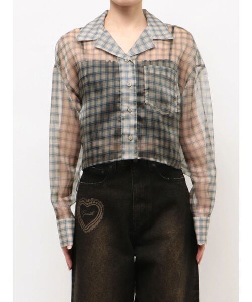 EMODA（エモダ）の「エアリーショートシャツ（シャツ/ブラウス・レディース・ブラック/アイボリー/グレー/ベージュ・FREE）」の20枚目の写真