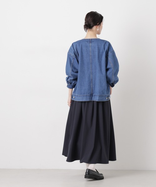 NANO universe（ナノユニバース）の「ノーカラーデニムジャケット（デニムジャケット・レディース・ライトブルー/ダークネイビー/ネイビー・FREE）」の15枚目の写真