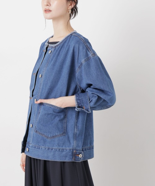 NANO universe（ナノユニバース）の「ノーカラーデニムジャケット（デニムジャケット・レディース・ライトブルー/ダークネイビー/ネイビー・FREE）」の11枚目の写真