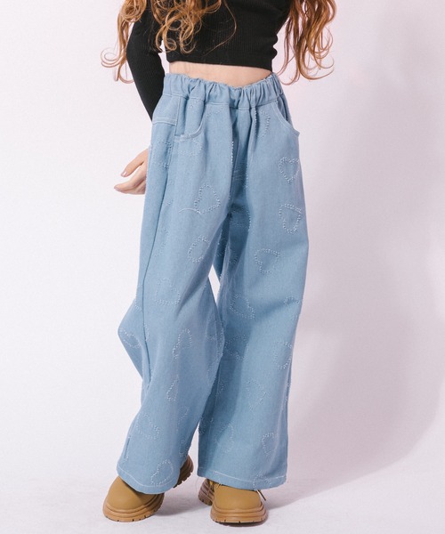 URBAN CHERRY（アーバンチェリー）の「ハートフリンジストレートデニムパンツ（デニムパンツ・キッズ・ブラック/ブルー/ライトブルー・140cm/130cm/120cm/150cm/110cm）」の3枚目の写真