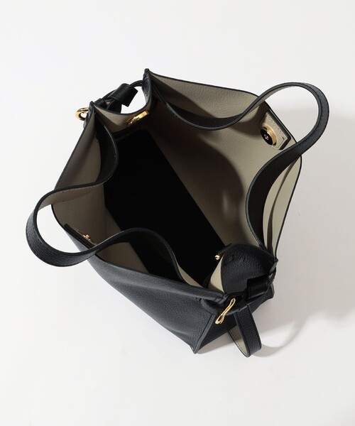 VIOLAd'ORO(ヴィオラドーロ)の「VIOLAd'ORO TRERO サイドベルト トートバッグ(トートバッグ・レディース・ベージュ/ブラック・FREE)」の15枚目の写真