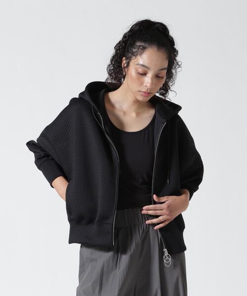 ROBES&CONFECTIONS(ローブスコンフェクションズ)の「Robes & Confections(ローブス&コンフェクションズ)別注パンチングパーカー(パーカー・レディース・グレー/ブラック/ホワイト・1)」の12枚目の写真
