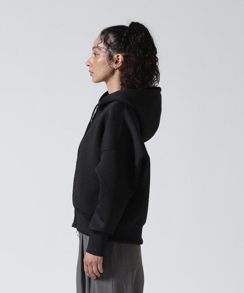 ROBES&CONFECTIONS(ローブスコンフェクションズ)の「Robes & Confections(ローブス&コンフェクションズ)別注パンチングパーカー(パーカー・レディース・グレー/ブラック/ホワイト・1)」の15枚目の写真