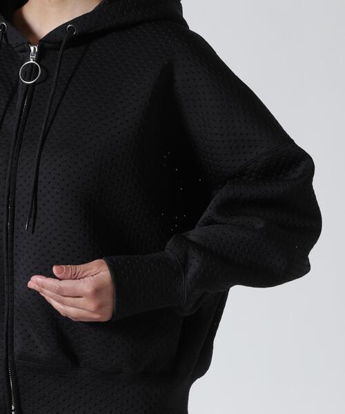 ROBES&CONFECTIONS(ローブスコンフェクションズ)の「Robes & Confections(ローブス&コンフェクションズ)別注パンチングパーカー(パーカー・レディース・グレー/ブラック/ホワイト・1)」の17枚目の写真