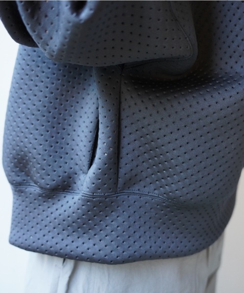 ROBES&CONFECTIONS(ローブスコンフェクションズ)の「Robes & Confections(ローブス&コンフェクションズ)別注パンチングパーカー(パーカー・レディース・グレー/ブラック/ホワイト・1)」の11枚目の写真