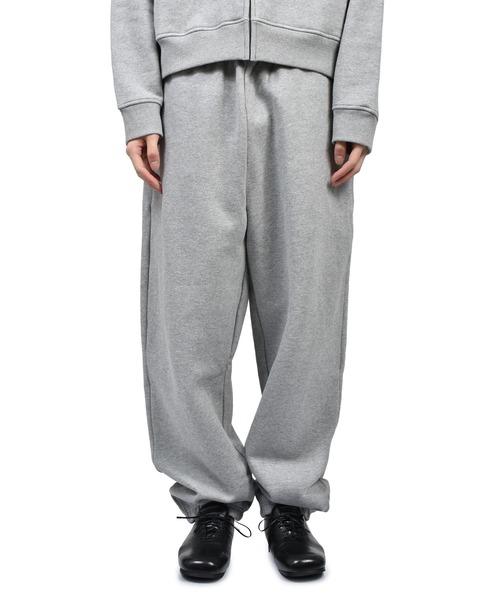 entire studios(エンタイアスタジオ)の「STANDARD SWEAT(スウェット・メンズ・ブラック/グレー/ライトブラック・X-SMALL/SMALL/LARGE/MEDIUM)」の1枚目の写真