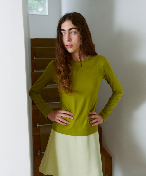 38COMEONCOMMON(38カモンコモン)の「Sheer Touch Slim Long Sleeve (Olive)(Tシャツ/カットソー・レディース・その他・FREE)」の2枚目の写真