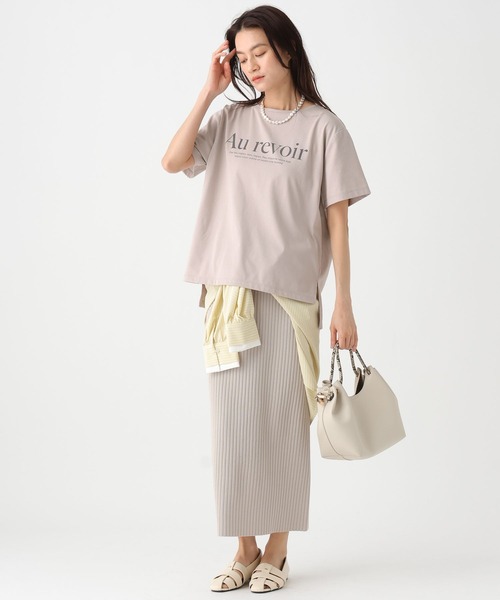Elura（エルーラ）の「≪接触冷感・汗ジミ軽減≫サマ見えロゴTシャツ/666208（Tシャツ/カットソー・レディース・ホワイト/ダークブラウン/グレイッシュベージュ・FREE）」の22枚目の写真