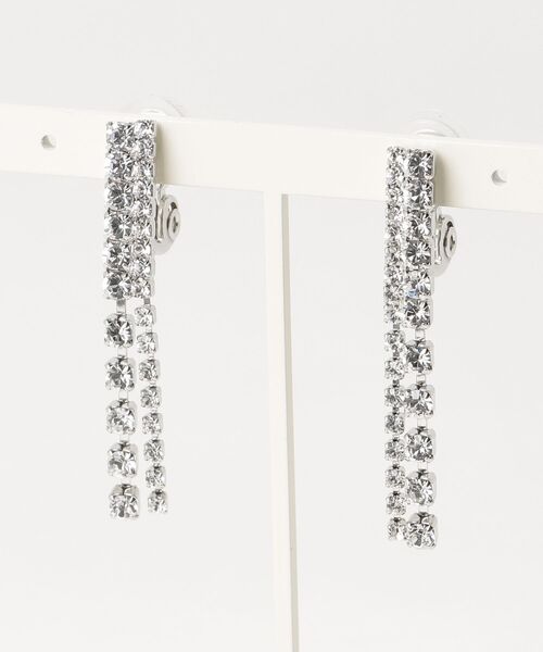 FUNALIVE(ファンアライブ)の「【ROOM.THE.ROOM】Rhinestone chain earrings(イヤリング)(イヤリング・レディース・シルバー/ゴールド・FREE)」の2枚目の写真