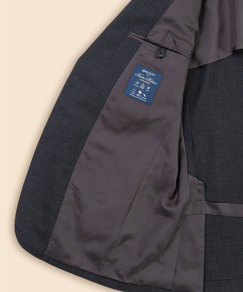 BROOKS BROTHERS(ブルックスブラザーズ)の「Brooks Brothers Explorer ウール ハイツイスト ハウンドトゥース 段返り3釦スーツ TOKYO model(セットアップ・メンズ・チャコール・37SHT/38SHT/39SHT/40SHT/42SHT/36SHT)」の6枚目の写真