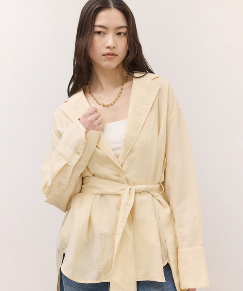 ADAM ET ROPE'(アダムエロペ)の「【一部WEB限定カラー】シャツジャケット(テーラードジャケット・レディース・ブラック/ダークブラウン/オフホワイト・36/38)」の2枚目の写真