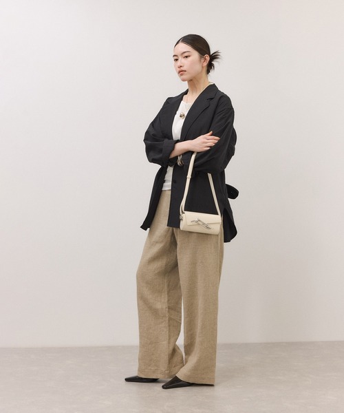 ADAM ET ROPE'(アダムエロペ)の「【一部WEB限定カラー】シャツジャケット(テーラードジャケット・レディース・ブラック/ダークブラウン/オフホワイト・36/38)」の5枚目の写真