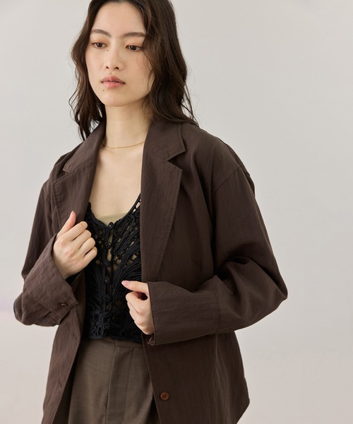 ADAM ET ROPE'(アダムエロペ)の「【一部WEB限定カラー】シャツジャケット(テーラードジャケット・レディース・ブラック/ダークブラウン/オフホワイト・36/38)」の19枚目の写真