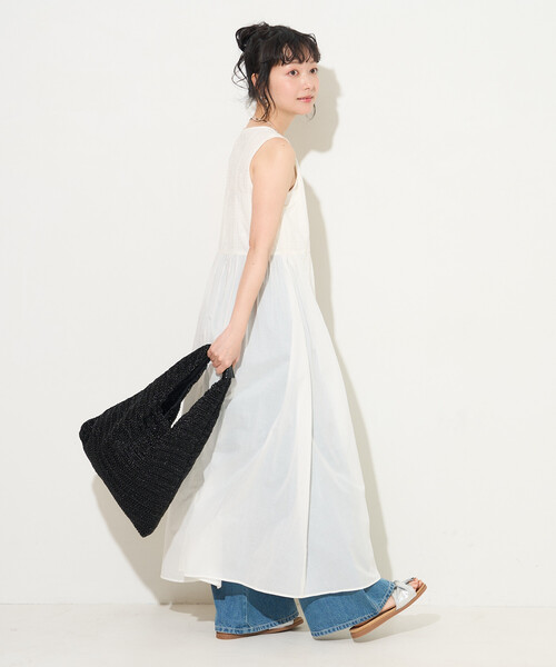 FREAK'S STORE(フリークスストア)の「インドボイル カシュクール 同色刺繍 ノースリワンピース(ワンピース・レディース・ブラック/オフホワイト/マスタード・フリ-)」の10枚目の写真