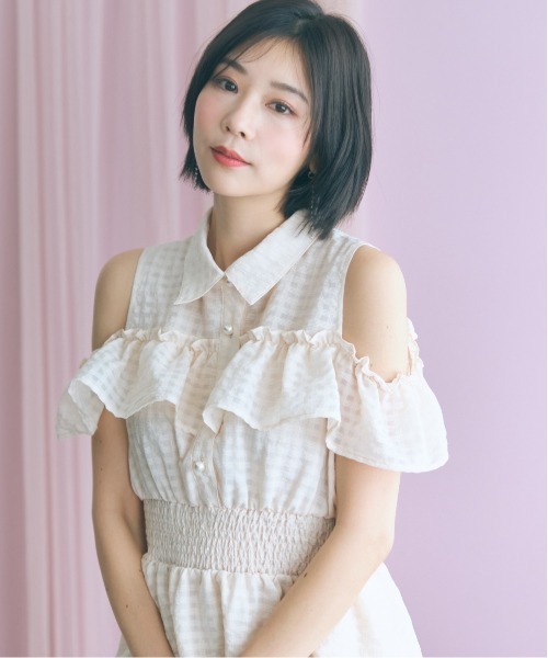 marun(マルン)の「<大きいサイズ>シアーチェックオープンショルダーシャツワンピース marun(ワンピース・レディース・クリーム/ブラック系・5L/4L/3L/LL/L)」の22枚目の写真