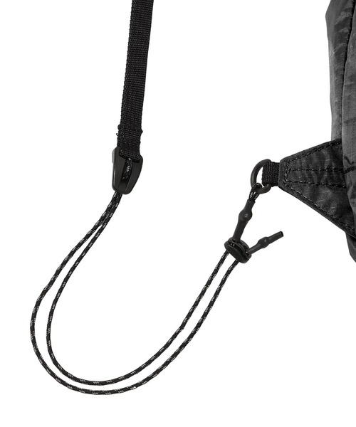 NANGA(ナンガ)の「NANGA FIBERMAX TUL KNAPSACK(バックパック/リュック・メンズ・ブラック・FREE)」の4枚目の写真