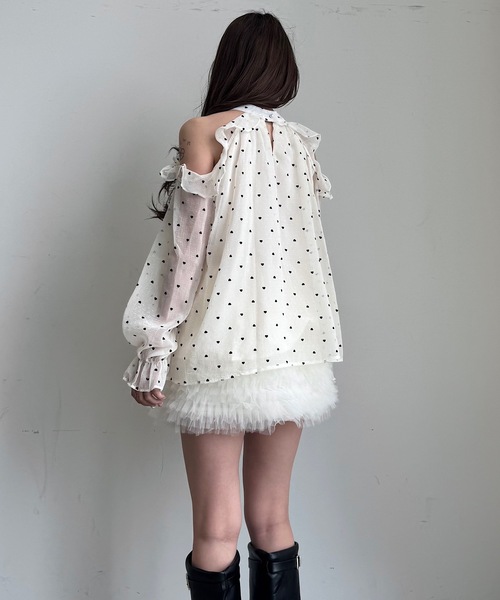 HEIREN（ヘイレーン）の「アメスリパールネックトップス（シャツ/ブラウス・レディース・ベージュ/ホワイト・FREE）」の13枚目の写真