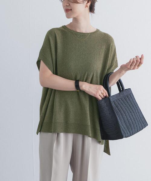 URBAN RESEARCH DOORS(アーバンリサーチドアーズ)の「リネン混ブークレニットワイドプルオーバー(ニット/セーター・レディース・カーキ/ベージュ/ネイビー・FREE)」の21枚目の写真