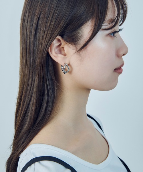 GOLDY(ゴールディ)の「【金属アレルギー軽減】ノット ドロップ ワンタッチ ステンレス ピアス(ピアス(両耳用)・レディース・シルバー/ゴールド・FREE)」の4枚目の写真