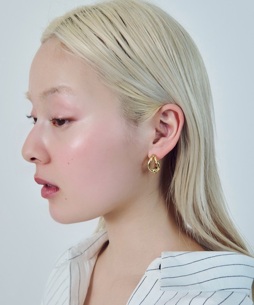 GOLDY(ゴールディ)の「【金属アレルギー軽減】ノット ドロップ ワンタッチ ステンレス ピアス(ピアス(両耳用)・レディース・シルバー/ゴールド・FREE)」の6枚目の写真