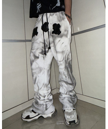 MWOONG（ムン）の「M.C.R. code stud dirty P IV F（スウェットパンツ）」