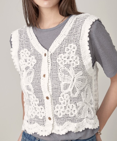 OFROOM(オフルーム)の「Crochet Open Front Vest|クロシェオープンフロントベスト(ベスト・レディース・ベージュ/ホワイト・FREE)」の2枚目の写真