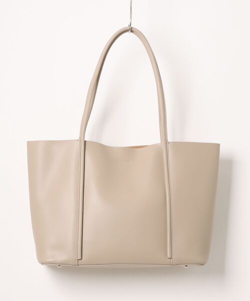NiiNa(ニーナ)の「【 NiiNa / ニーナ 】高品質牛革 大容量 レザートートバッグ(トートバッグ・レディース・ブラウン/キャメル/ベージュ・FREE)」の9枚目の写真