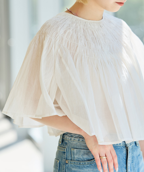 IENA LA BOUCLE(イエナラブークル)の「IENA LA BOUCLE ハンドタックボレロブラウス(シャツ/ブラウス・レディース・ホワイト・FREE)」の3枚目の写真