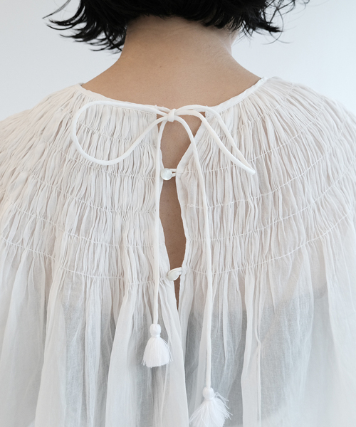 IENA LA BOUCLE(イエナラブークル)の「IENA LA BOUCLE ハンドタックボレロブラウス(シャツ/ブラウス・レディース・ホワイト・FREE)」の18枚目の写真