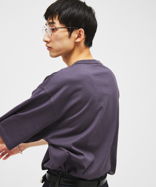 JOURNAL STANDARD(ジャーナルスタンダード)の「シルケット 2ボタン ヘンリネック Tシャツ(Tシャツ/カットソー・メンズ・ブラック/ホワイト/ブラック系その他/コバルトブルー/ベージュ系その他・MEDIUM/LARGE)」の12枚目の写真