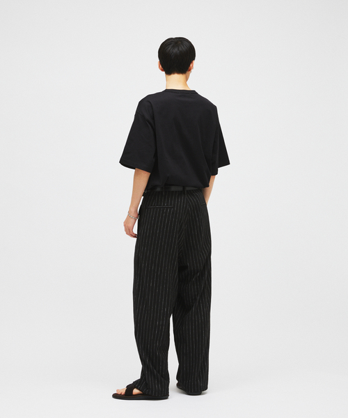 JOURNAL STANDARD(ジャーナルスタンダード)の「シルケット 2ボタン ヘンリネック Tシャツ(Tシャツ/カットソー・メンズ・ブラック/ホワイト/ブラック系その他/コバルトブルー/ベージュ系その他・MEDIUM/LARGE)」の22枚目の写真