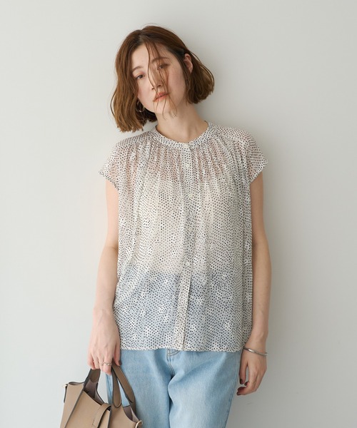 YECCA VECCA（イェッカヴェッカ）の「シアードット柄ブラウス（シャツ/ブラウス・レディース・ブラック/オフホワイト・FREE）」の2枚目の写真