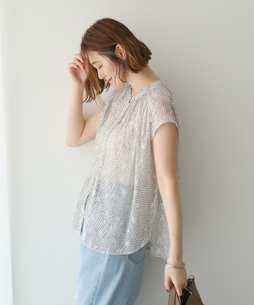 YECCA VECCA（イェッカヴェッカ）の「シアードット柄ブラウス（シャツ/ブラウス・レディース・ブラック/オフホワイト・FREE）」の5枚目の写真
