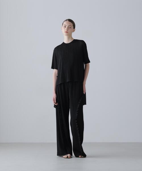 ADORE（アドーア）の「◆ランダムプリーツパンツ（その他パンツ・レディース・ブラック/ブルー・38）」の2枚目の写真