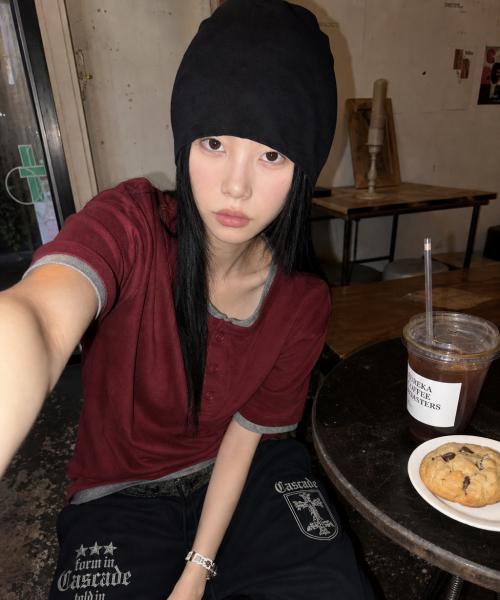 IDWS(アイドンワナセル)の「Layered Henley Neck T-Shirt Burgundy(Tシャツ/カットソー・レディース・その他・1/2/0)」の16枚目の写真