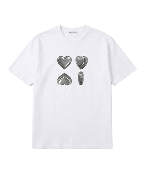 ARIGHTANGLE(アライトアングル)の「SILVER HEART LOOSE TEE(2 COLOR)(Tシャツ/カットソー・レディース・ホワイト/ブラック・FREE)」の1枚目の写真